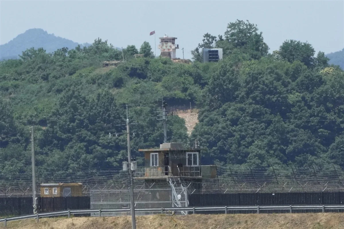 North Korean Man Allegedly Defects by Crossing Border, South Korea Detains for Investigation