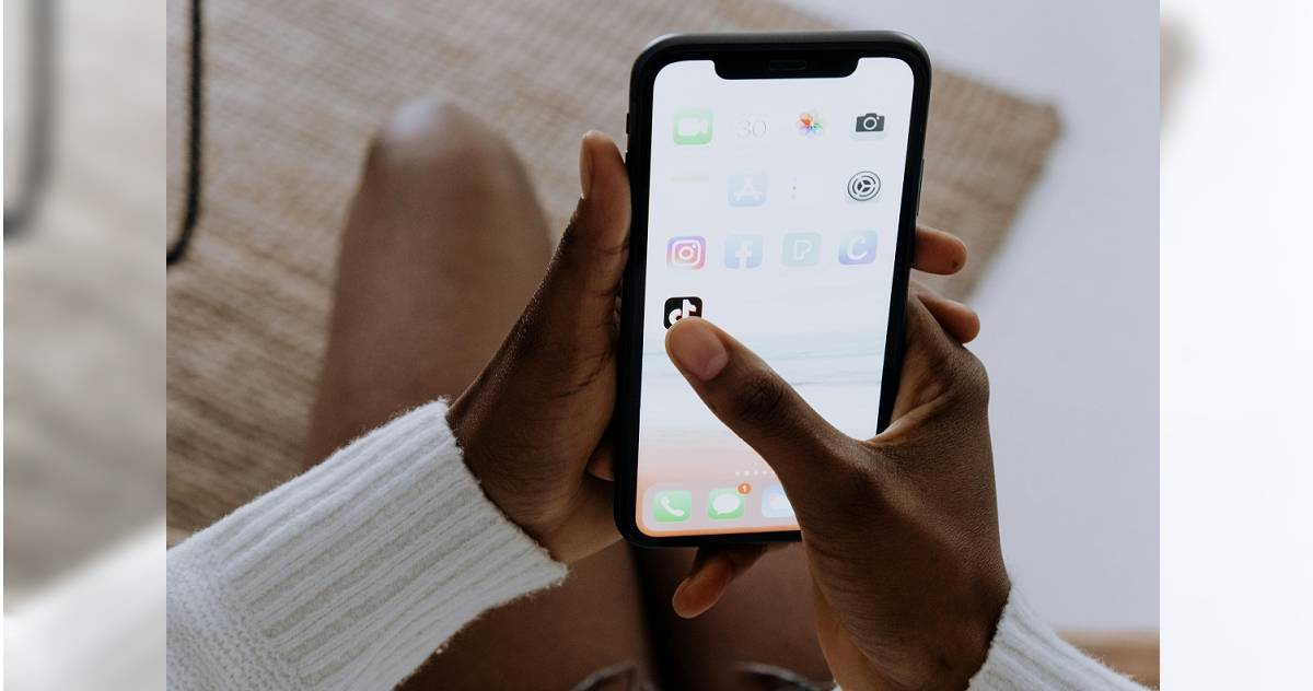 Father in Pakistan Kills Daughter for Refusing to Delete TikTok, Calls it 'Honor Killing'