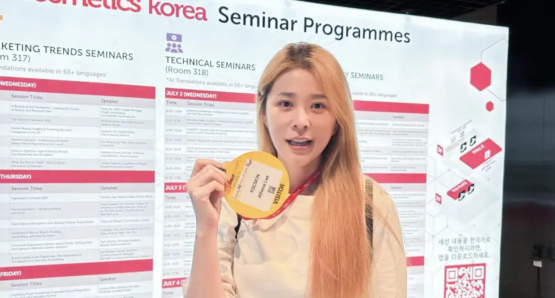 Li Yan Transforms into CEO of Skincare Brand; Attracts Employee Investments at Korean Exhibition