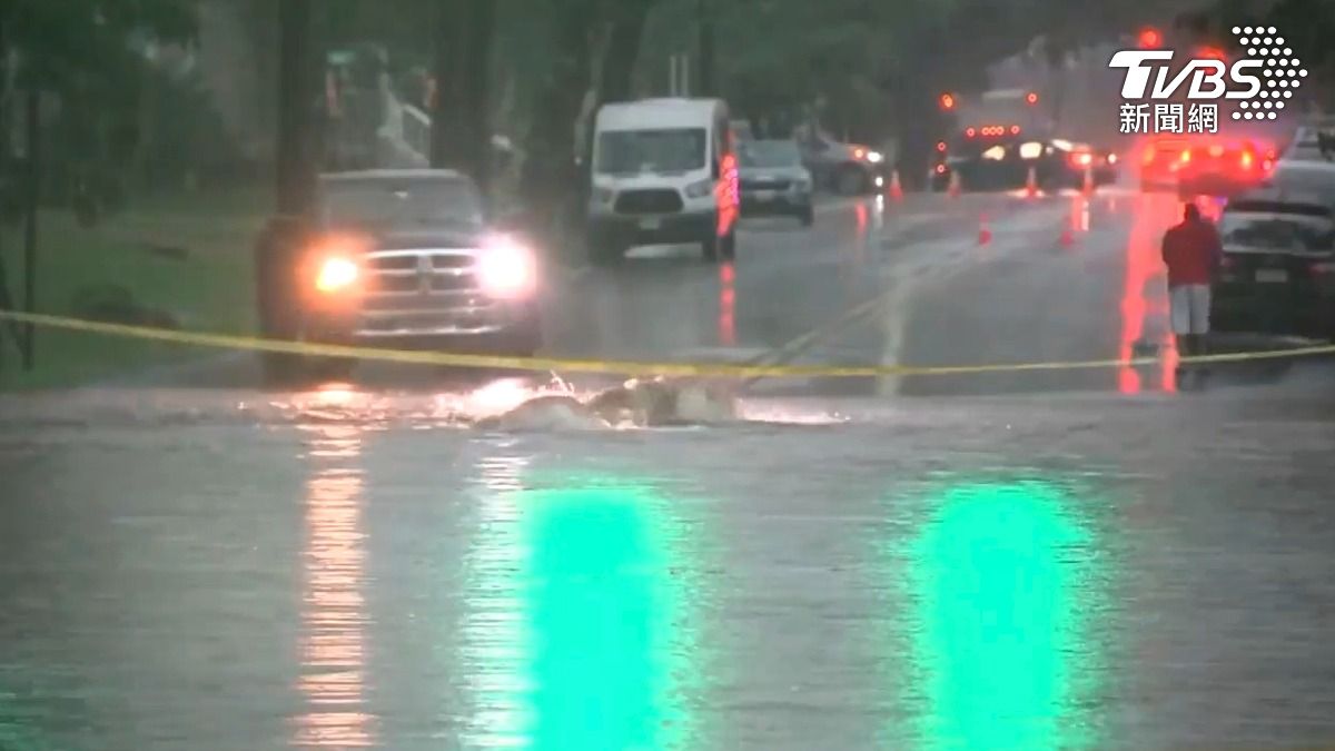 Severe Flooding in New York and Washington, Kansas Hits 37.7 Degrees Celsius