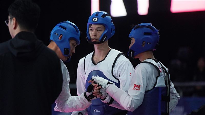 Taiwan Taekwondo Men's Team Defeated by South Korea at Universiade, Even Uniforms Torn!