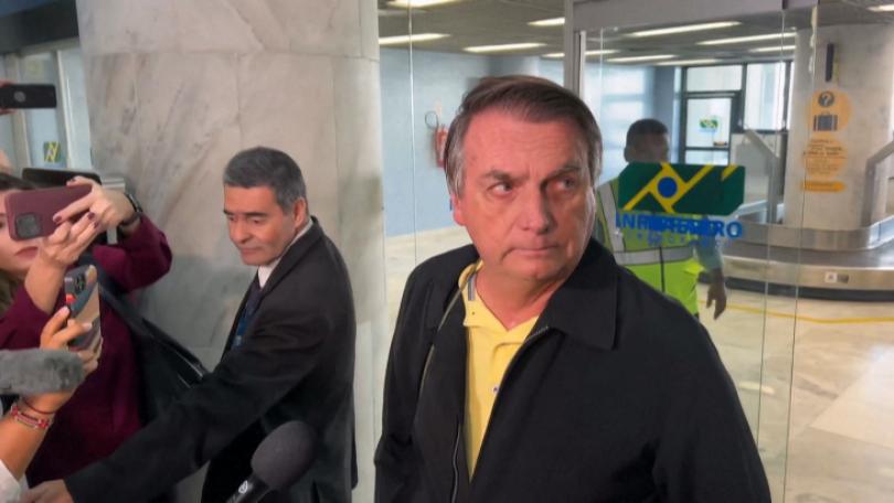 Brazilian Court Rules Not to Arrest Bolsonaro, Requires Electronic Bracelet and Bans Social Media Use