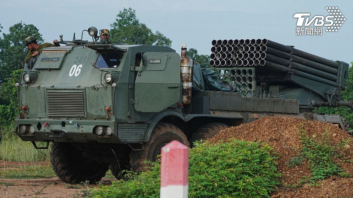 Thailand's Military Strength Surpasses Cambodia: Threefold Troop Advantage and Rocket Threat Analysis